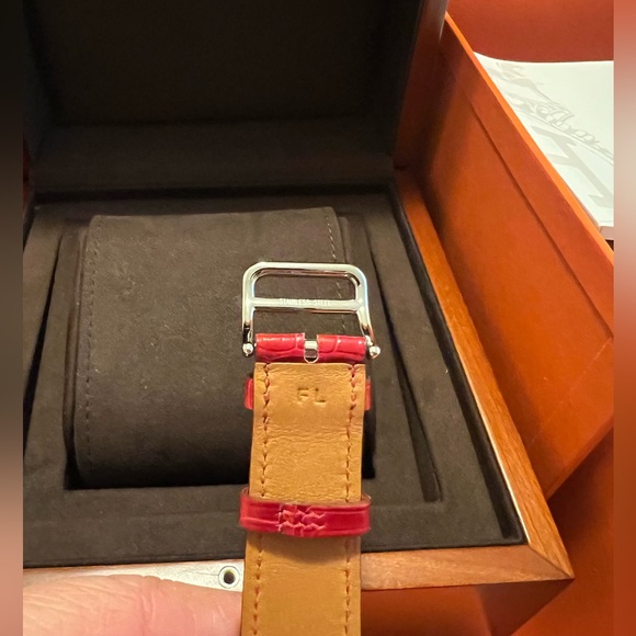 Hermes heure H watch, small model w/ diamonds & alligator strap. Retails $6,250+ - Picture 10 of 17
